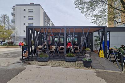 Ekskluzivni nadstrešek za teraso s posebnim dizajnom