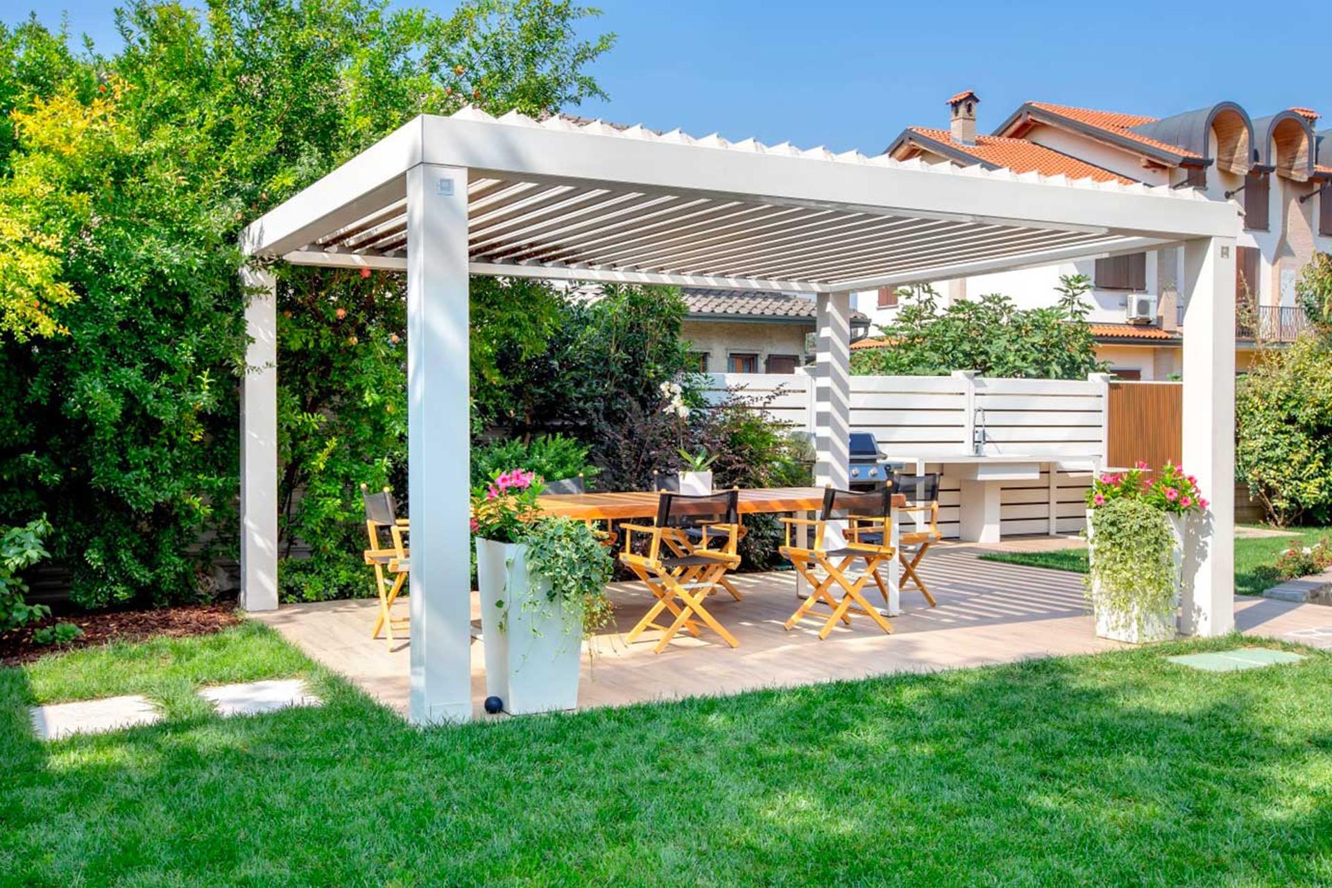 Moderna bioklimatska pergola Prizma